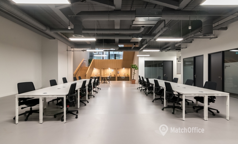 Work space in The City of London, 3 Minster Court, 250 m² - MatchOffice.co.uk