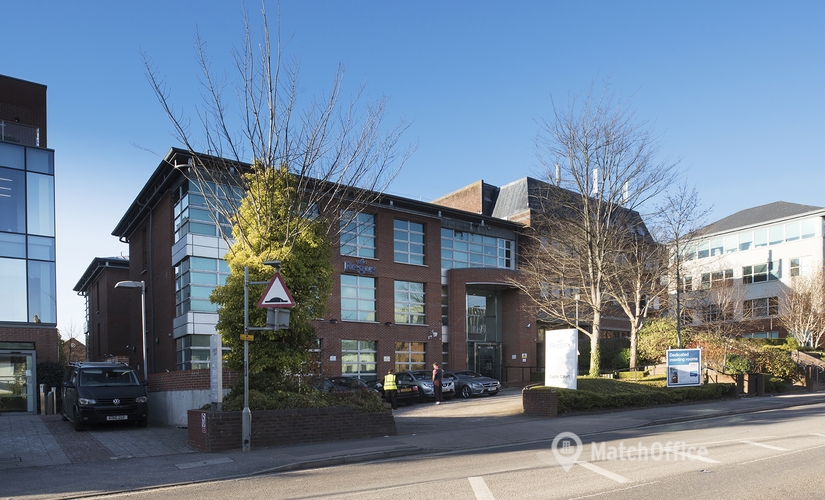 15 m² Shared workspace  in Reigate, Castle Court (RH2 9RJ) - 1 | MatchOffice