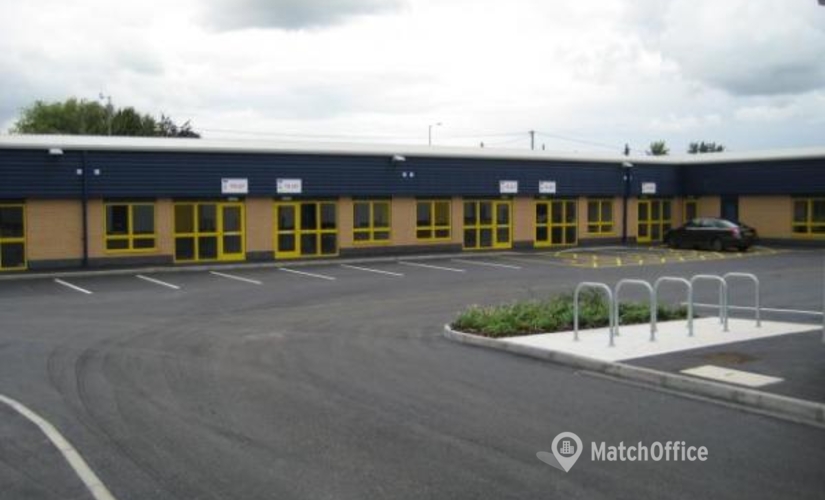  Work space in Melksham, Hampton Park West, 45 m² - MatchOffice.co.uk
