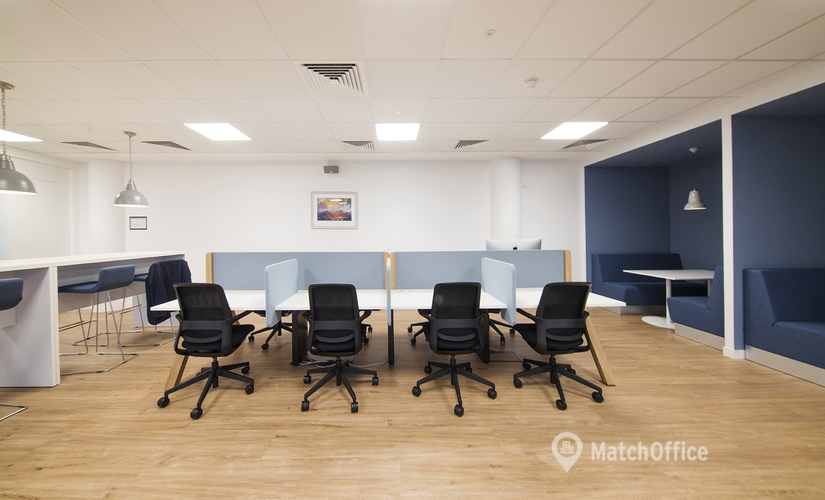 Coworkind spaces in Somerset, High Street 62, 200 m² - MatchOffice.co.uk