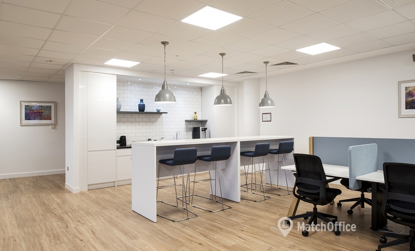 Coworking space in Somerset, High Street 62, 200 m² - MatchOffice.co.uk