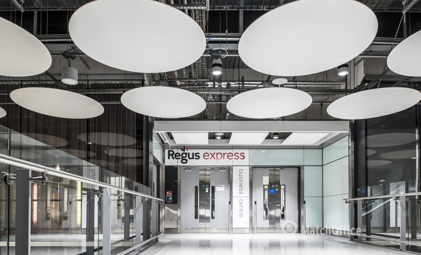  Business center  in West London, Arrivals Concourse, 150 m² - MatchOffice.co.uk