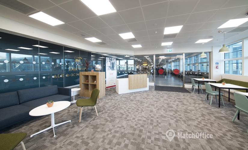 Work space in West London, South Wing, 100 m² - MatchOffice.co.uk