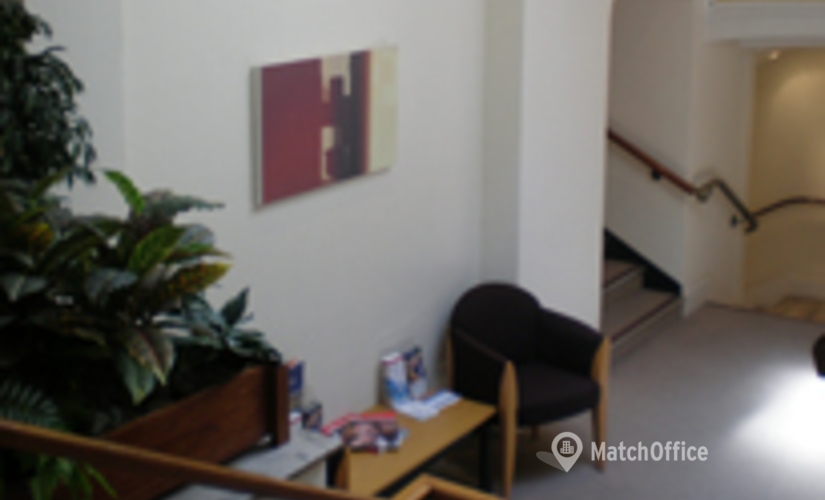  Work space in Farnham, Town Hall Buildings, 20 m² - MatchOffice.co.uk