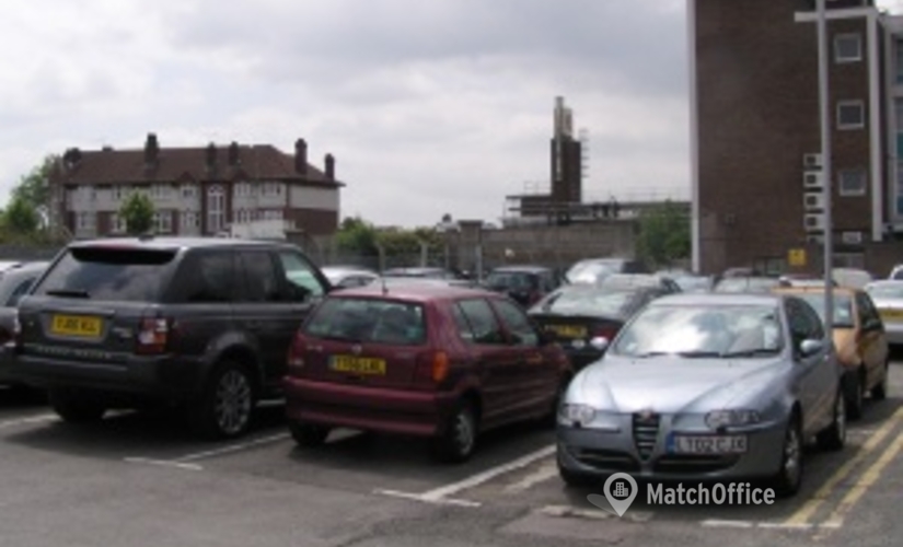 Coworkind spaces in West London, Boston Road, 185 m² - MatchOffice.co.uk