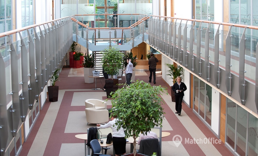 Work space in Leeds City Centre, 4 Carrwood Park, 400 m² - MatchOffice.co.uk