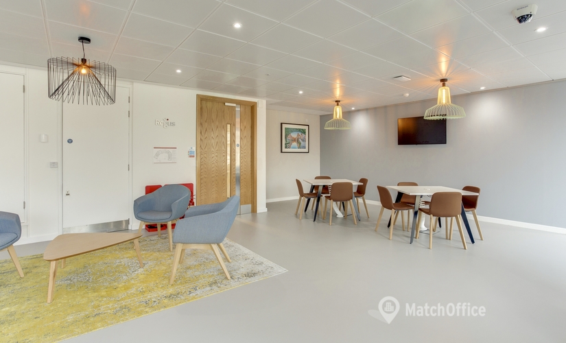 60 m² Coworking space in Birmingham Centre, 14 - 15 Frederick Road (B15 1JD) - 4 | MatchOffice