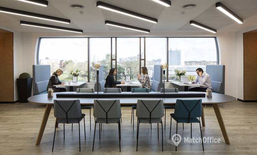  Business center  in Hertfordshire, London Road, 79 m² - MatchOffice.co.uk