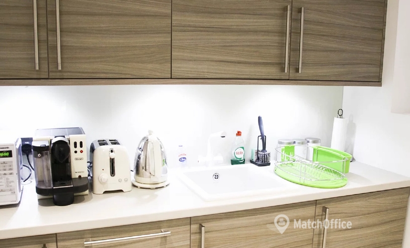 50 m² Serviced office in City of London, Bickenhall Street 2 (W1U 6BP) - 1 | MatchOffice