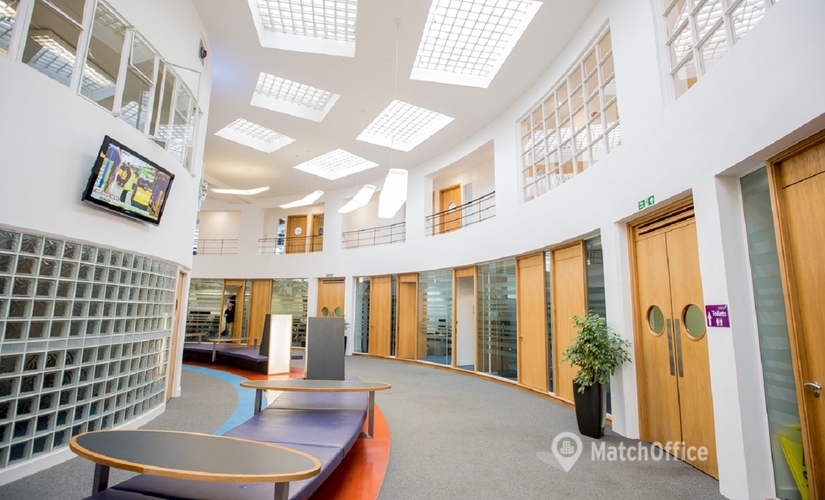 Business center Beehive Ring Road RH6 0PA Crawley