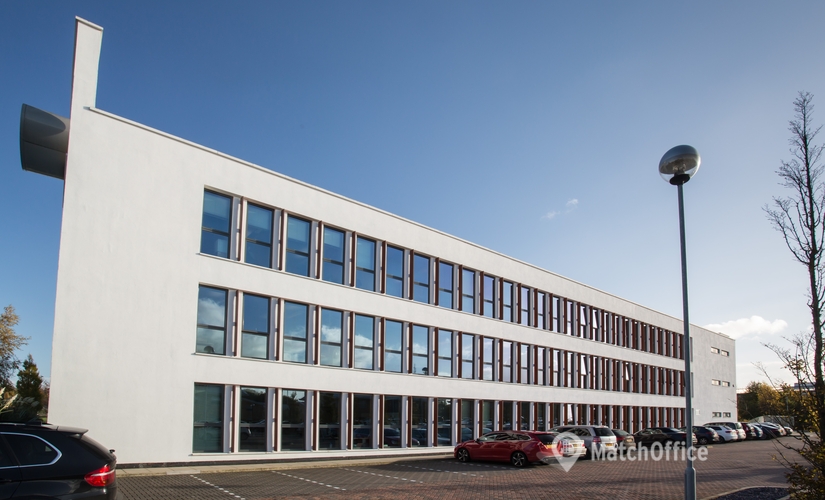 1132 m² Business space in Leeds City Centre, 4100 Park Approach (LS15 8GB) - 0 | MatchOffice