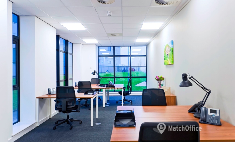 100 m² Shared office  in Luton, International Avenue 6 (AB21 0BH) - 0 | MatchOffice.com