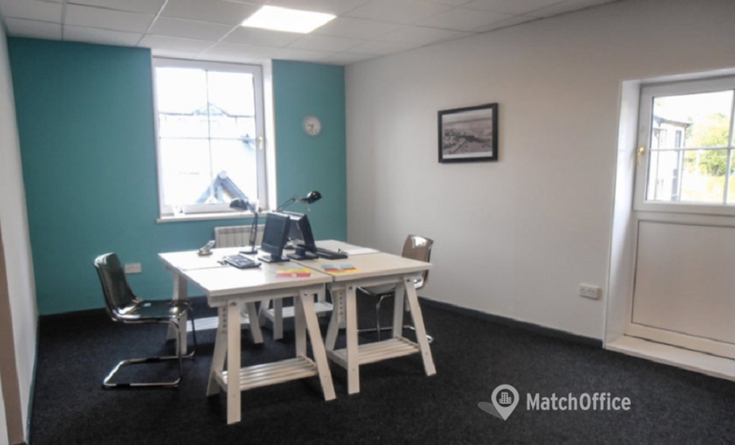 10 m² Co-working in Lancashire, Huddersfield Road (OL3 5DF) - 1 | MatchOffice.com