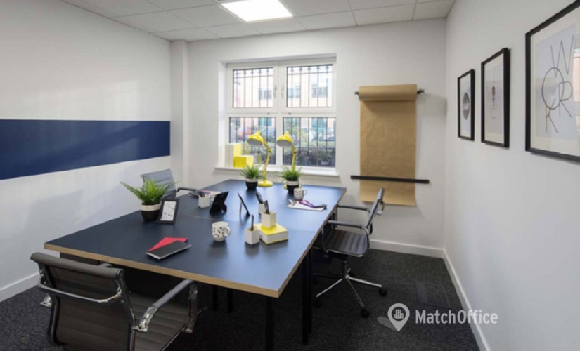 10 m² Shared office  in Cheshire, Stockport Road (SK8 2JX) - 1 | MatchOffice