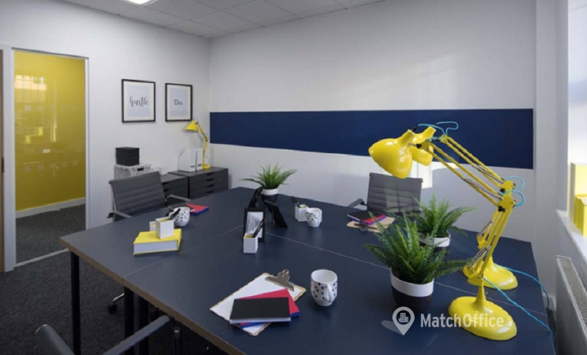 Meeting room in Cheshire, Stockport Road, 10 m² - MatchOffice.co.uk