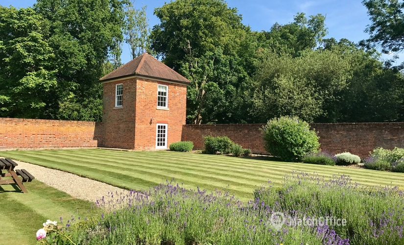  Business center  in Hertfordshire, Thremhall Park, 42 m² - MatchOffice.co.uk