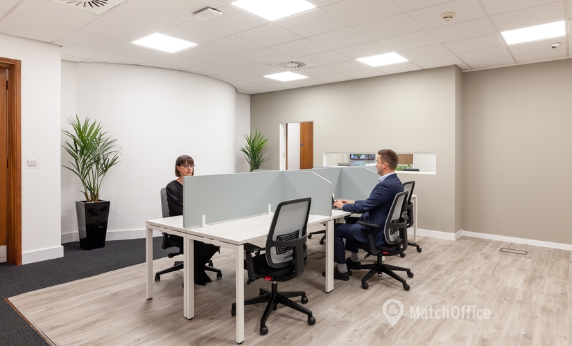 Business centre  in Devon, Southernhay Gardens, 150 m² - MatchOffice.co.uk