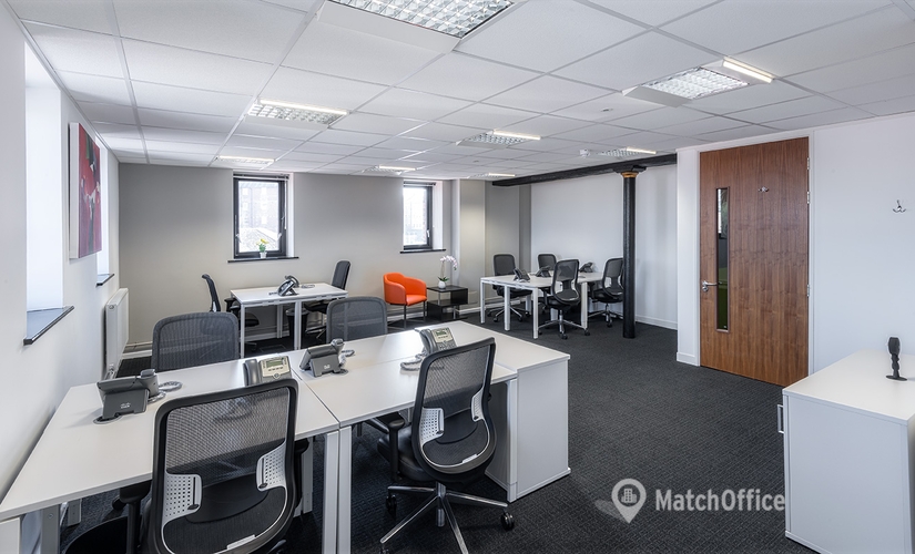Business Centre in Gloucestershire, Worcester Street 31, 100 m² - MatchOffice.co.uk
