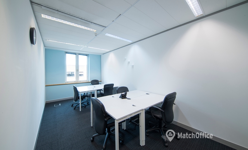 Business centre  in Maidenhead, 1 Bell Street, 250 m² - MatchOffice.co.uk