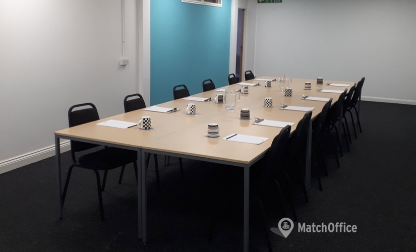 10 m² Shared workspace  in Gloucestershire, Bristol Road (GL1 5RZ) - 2 | MatchOffice.com