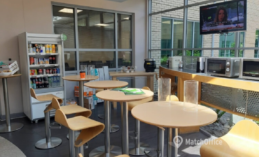 Meeting room in Reading, Brunel Road, 10 m² - MatchOffice.co.uk