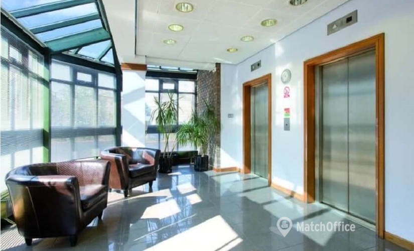  Work space in Kent, Knightrider Street, 10 m² - MatchOffice.co.uk