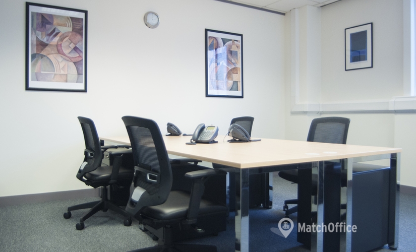 10 m² Convention center in Surrey, 1 Delta Way (TW20 8RX) - 2 | MatchOffice