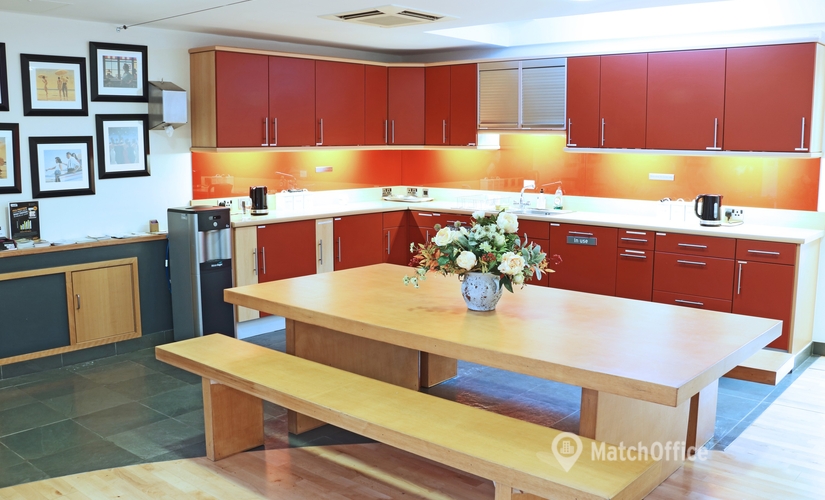 Virtual business address in Surrey, 4 Curtis Road (RH4 1XA) - 4 | MatchOffice.com