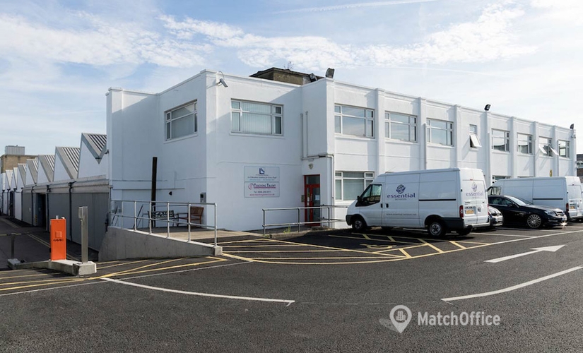 Business centre  in South London, 8 Lombard Road, 10 m² - MatchOffice.co.uk