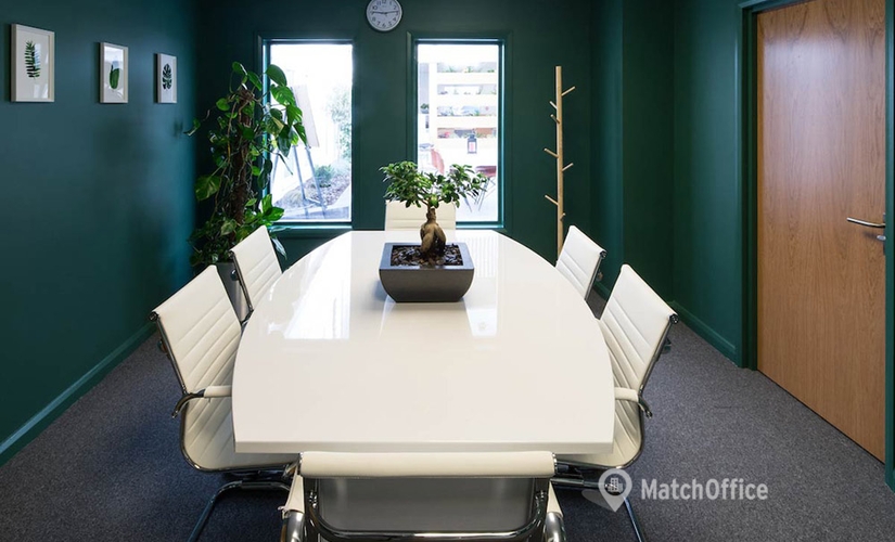 Meeting room in South London, 8 Lombard Road, 10 m² - MatchOffice.co.uk