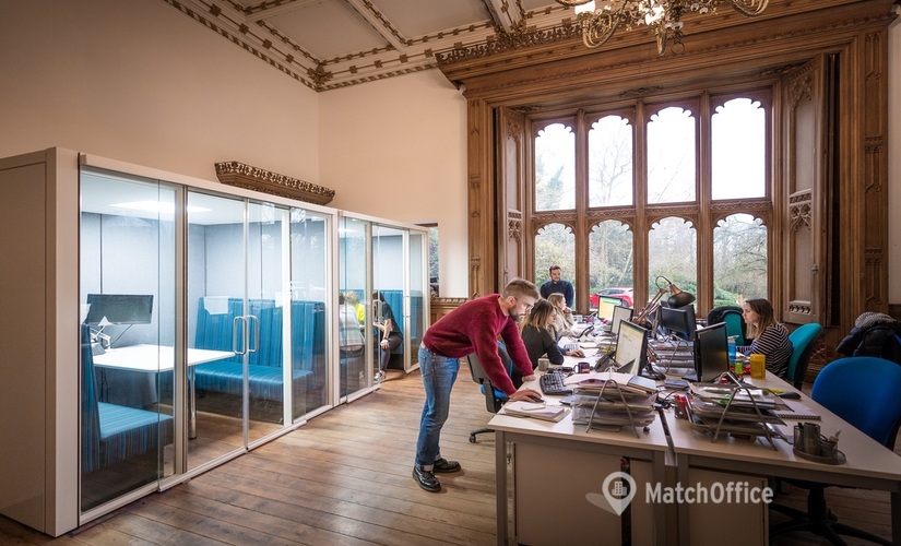 Business centre in Cheshire, Abney Hall, 10 m² - MatchOffice.co.uk