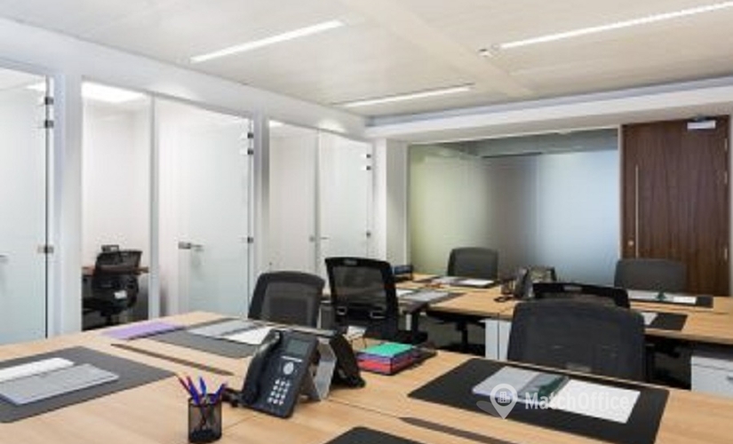 Meeting room in The City of London, 30 Crown Place London, 10 m² - MatchOffice.co.uk