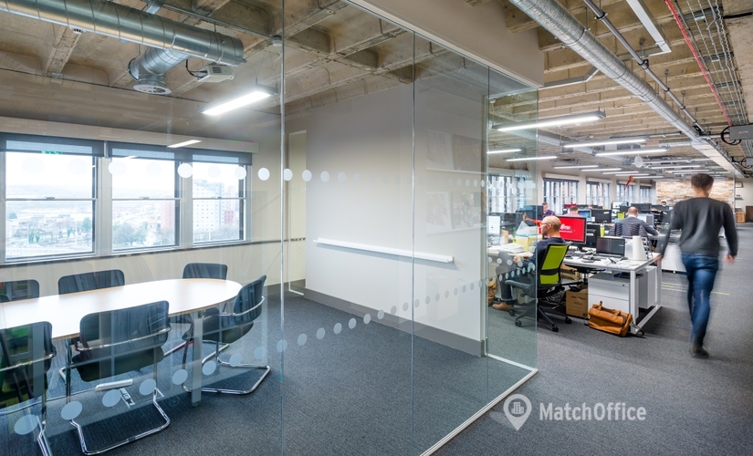 Business centre  in Leeds City Centre, 100 Wellington Street, 10 m² - MatchOffice.co.uk