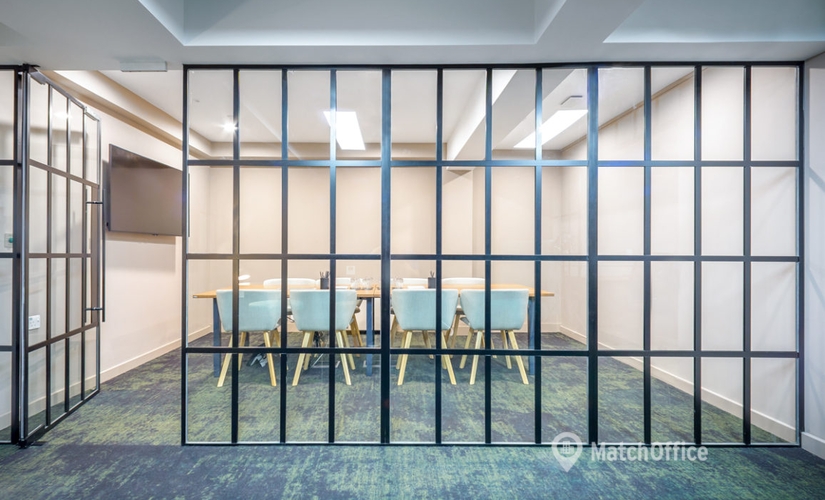 Business Centre in The City of London, Newman Street 30, 10 m² - MatchOffice.co.uk