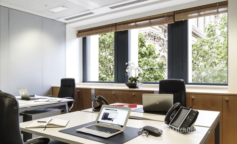 Meeting room in The City of London, Saint Paul's Churchyard 100, 10 m² - MatchOffice.co.uk