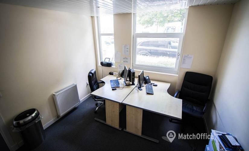 300 m² Warehouse storage for rent in Glasgow, 16 (G32 6AF) - 3 | MatchOffice