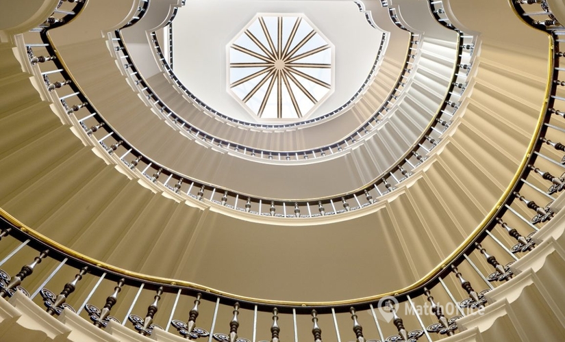Meeting room in The City of London, Lombard Street 4, 10 m² - MatchOffice.co.uk