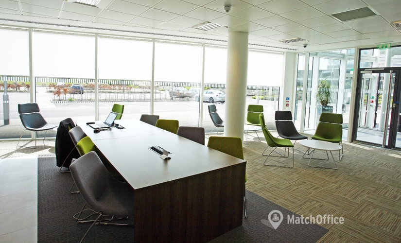 10 m² Business park in Reading, Brook Drive 450 (RG2 6UU) - 2 | MatchOffice