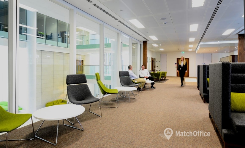 10 m² Shared office in Birmingham Centre, Snow Hill Queensway 2 (B4 6GA) - 1 | MatchOffice