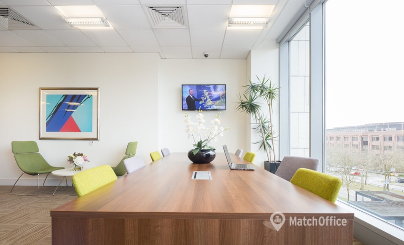 Business Centre in Milton Keynes, Midsummer Boulevard, 10 m² - MatchOffice.co.uk