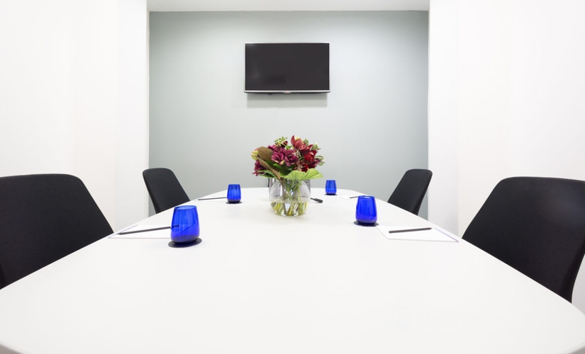 Meeting room for rent in Milton Keynes, South Row 300, 10 m² - MatchOffice.co.uk