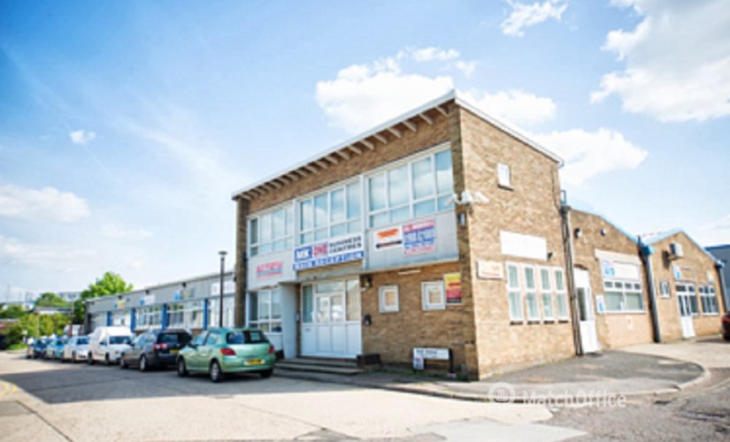 500 m² Serviced office building up for rent in Milton Keynes, 24 First Avenue (MK1 1DW) - 3 | MatchOffice.com