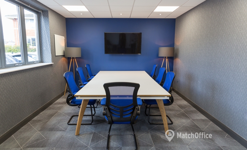 1600 m² Business park building for rent in Warwickshire, Plato Close (CV34 6WE) - 2 | MatchOffice