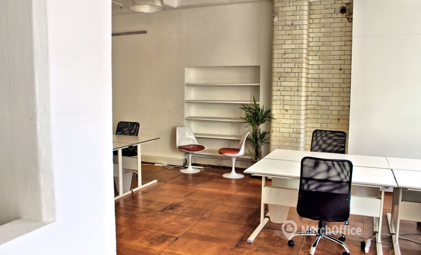 Meeting room in The City of London, 116 Commercial Street, 10 m² - MatchOffice.co.uk