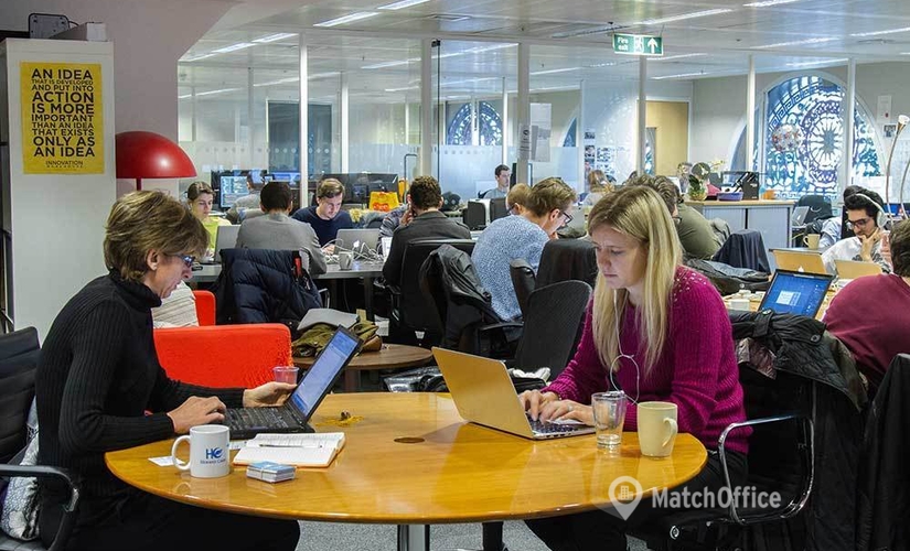 Meeting room in The City of London, East Poultry Avenue 1, 10 m² - MatchOffice.co.uk