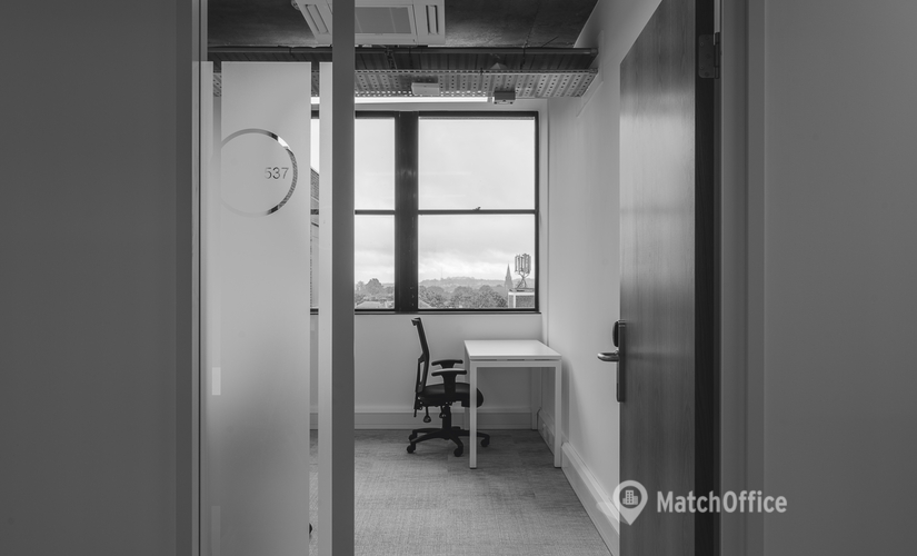 300 m² Shared workspace  in City of London, 100 High Street (N14 6BN) - 4 | MatchOffice