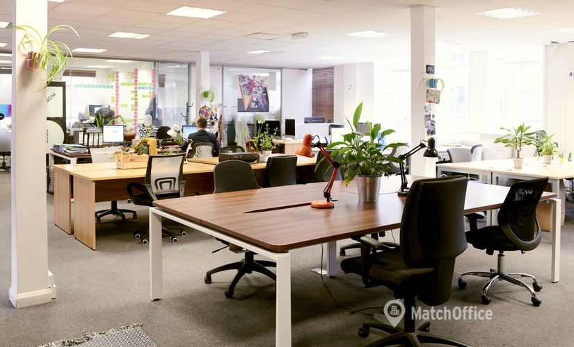 Join suitable a 500 m² Coworking  in Camden, Grays Inn Road 160 (WC1X 8ED) - 5 | MatchOffice