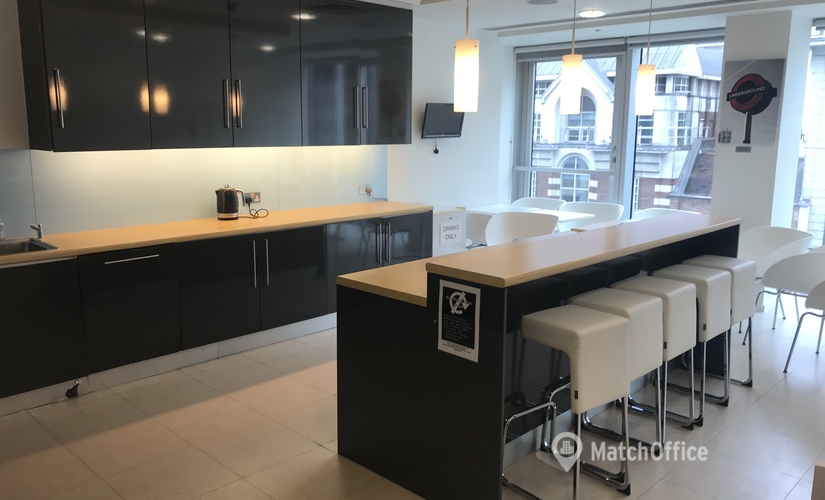 Business center 25 Farringdon Street  EC4A 4AB The City of London