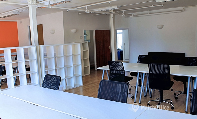 Meeting room hire in The City of London, 116 Commercial Street, 10 m² - MatchOffice.co.uk
