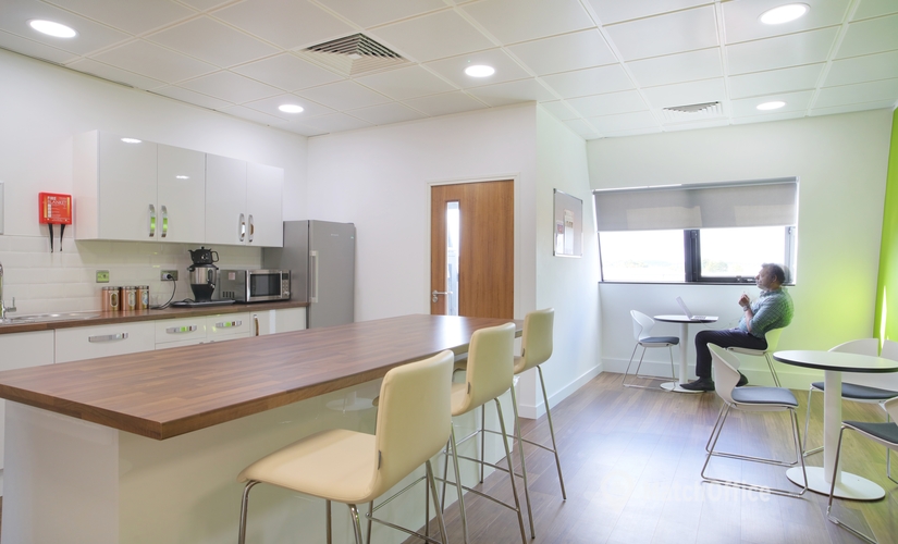 Business centre  in Reading, Caversham Road 40, 25 m² - MatchOffice.co.uk